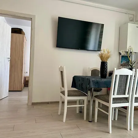 Flowers Mamaia Nord Apartman