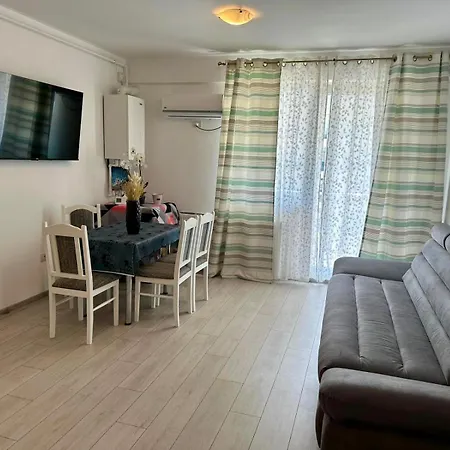 Apartment Flowers Mamaia Nord Navodari